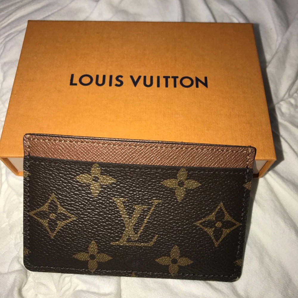 Louis Vuitton card holder monogram print